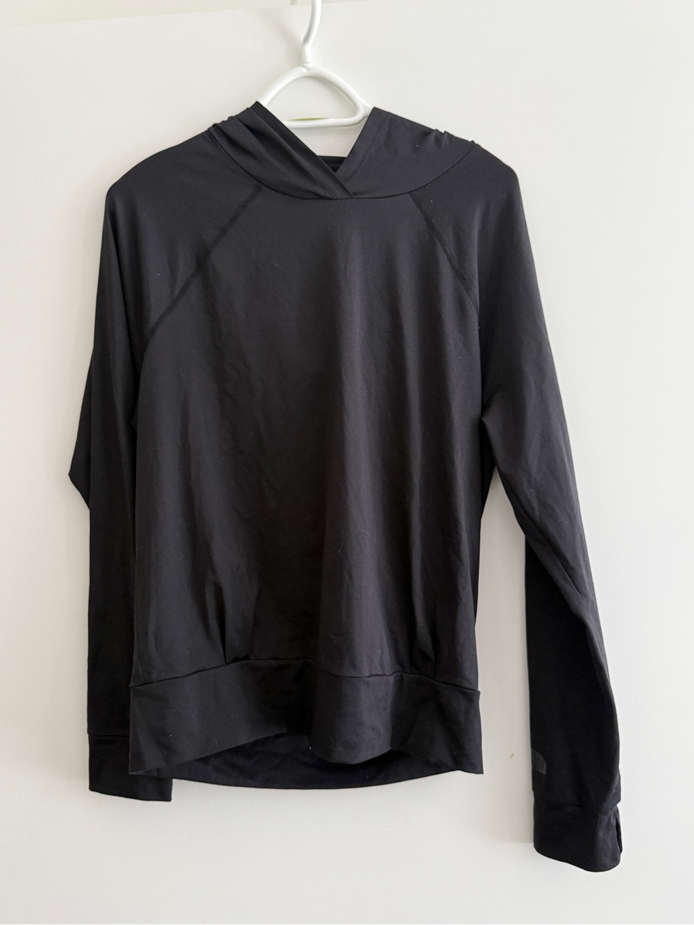 The North Face Black Long-Sleeve Hooded Pullover